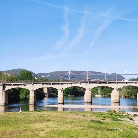 Sous Les Toits De - Cosy Et Chaleureux * مييو