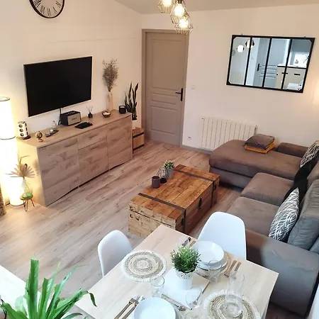Sous Les Toits De - Cosy Et Chaleureux مييو